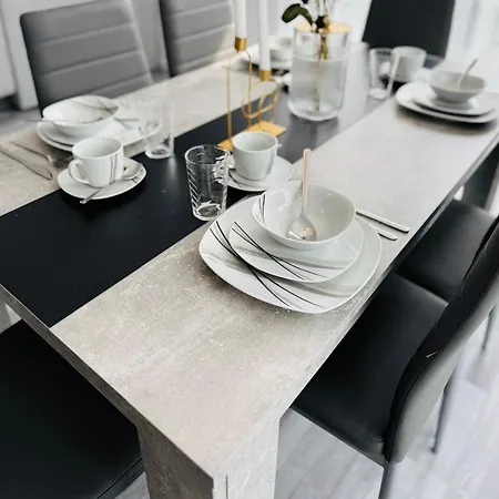 Apartment Ii *